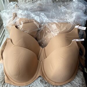 NWT Ambrielle Bras